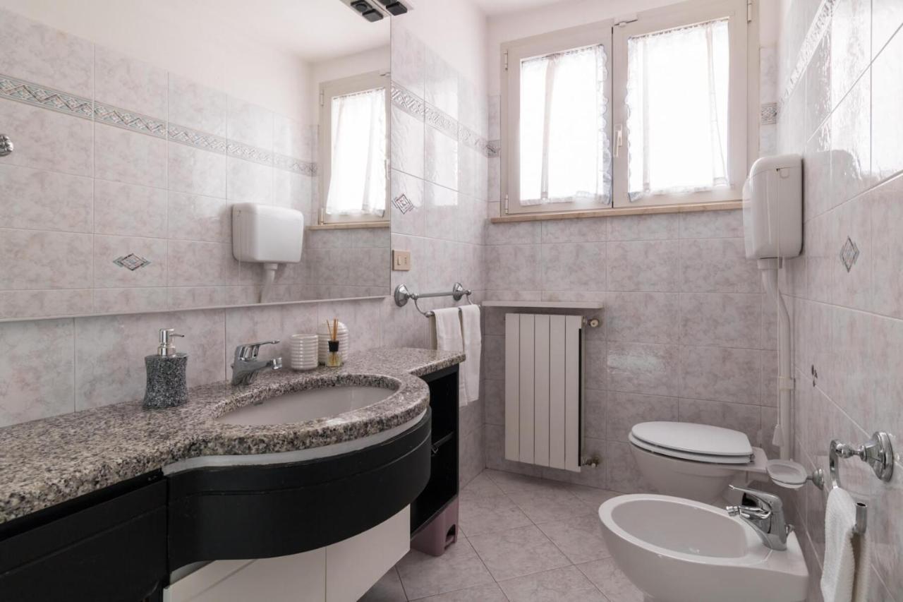 Villa Francesco Appartamento La Ruota Desenzano del Garda Exterior photo